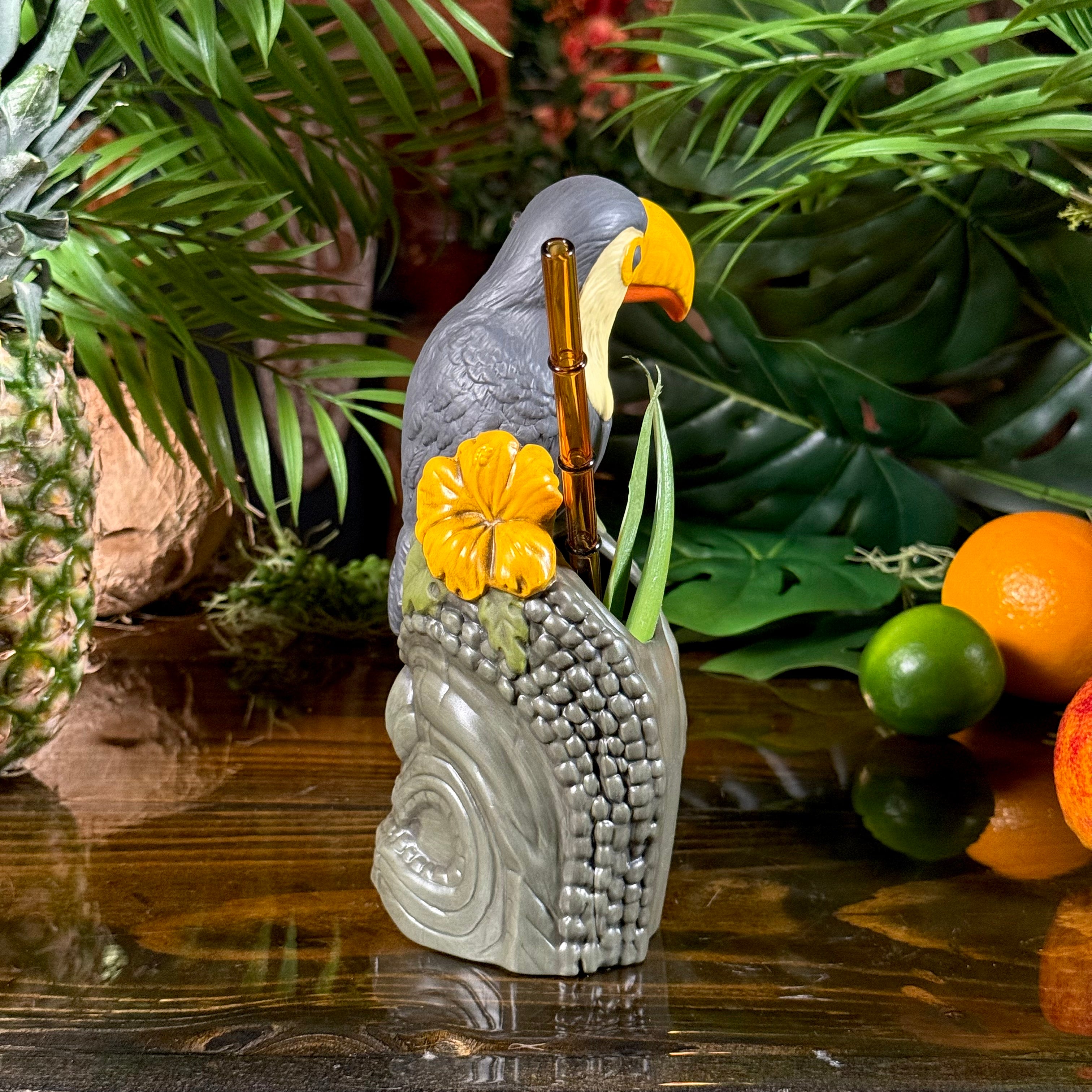 219 置物　鶴　　　SOUVENIR FOR FOREIGNERS Protectors of Paradise: Toucan & Ku (Pōhaku) - Ceramic Tiki Mug