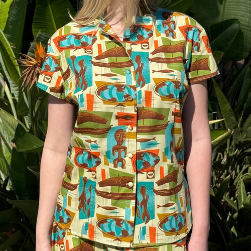 Witco Decor's 'World Renown' Classic Aloha Button-Up Shirt - Womens - Ready to Ship!  (FREE SHIPPING in U.S.)